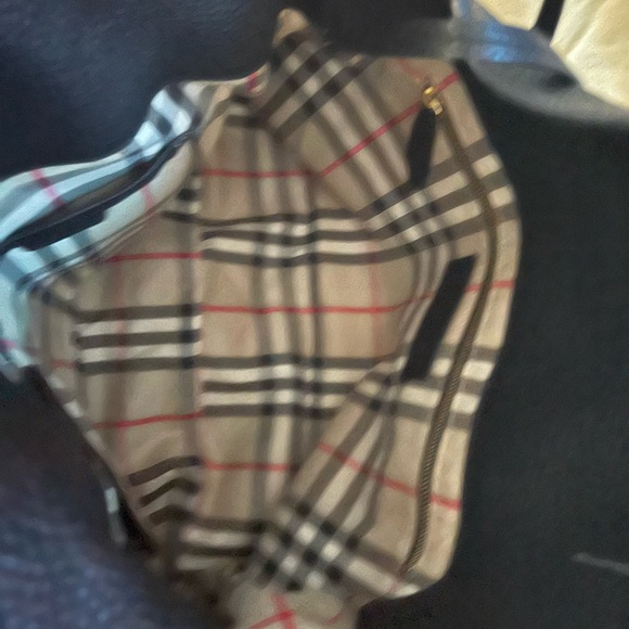 BURBERRY London Grainy Calfskin Medium Baynard Tote Black - Picture 10 of 13